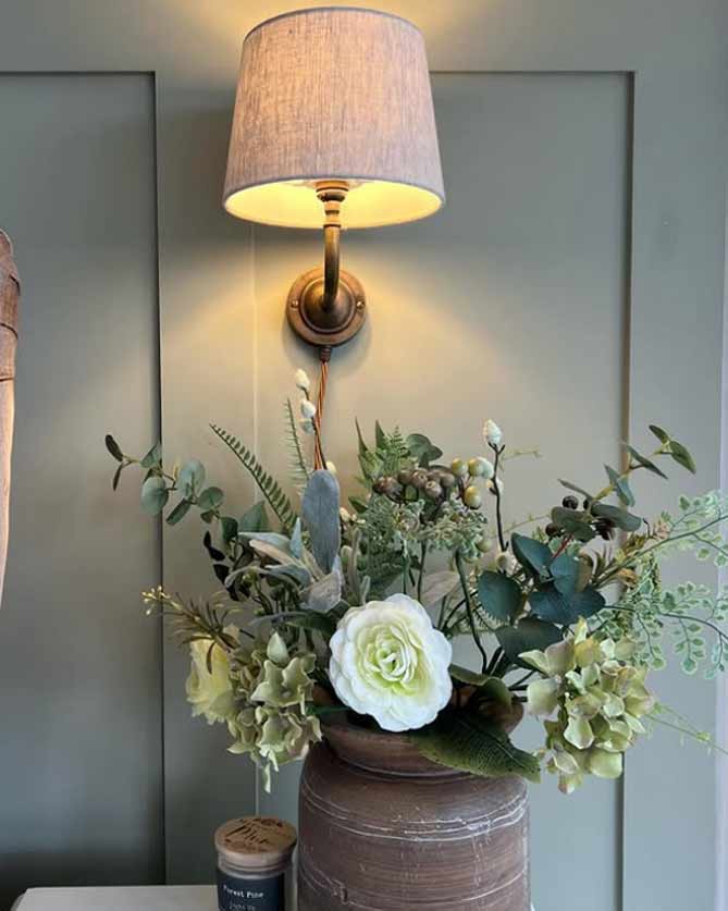 Brooke plug-in wall light (up)
