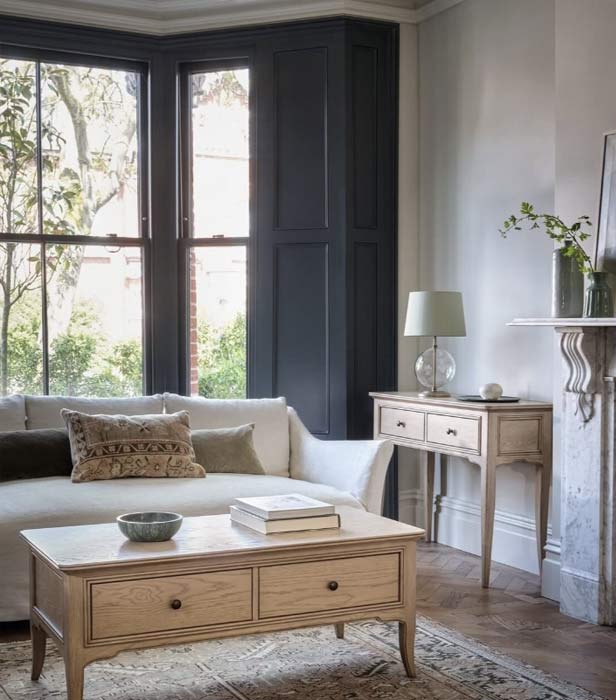Harleston table lamp
