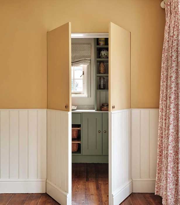 Pantry doors Pantry doors