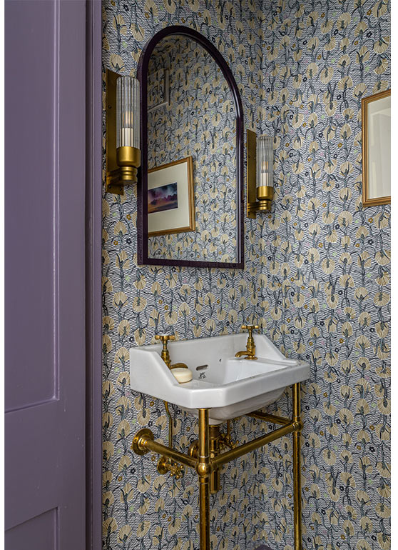 Raydon Fluted Wall Light