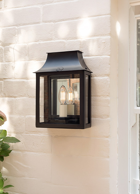 Peacock Lantern in matt black