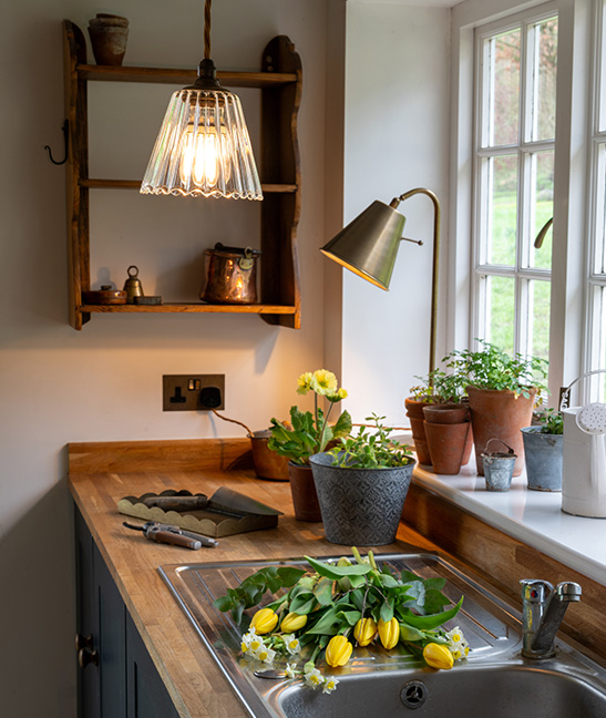 Fine details in functional spaces